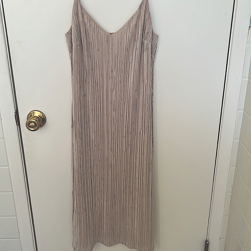 Express midi dress in small